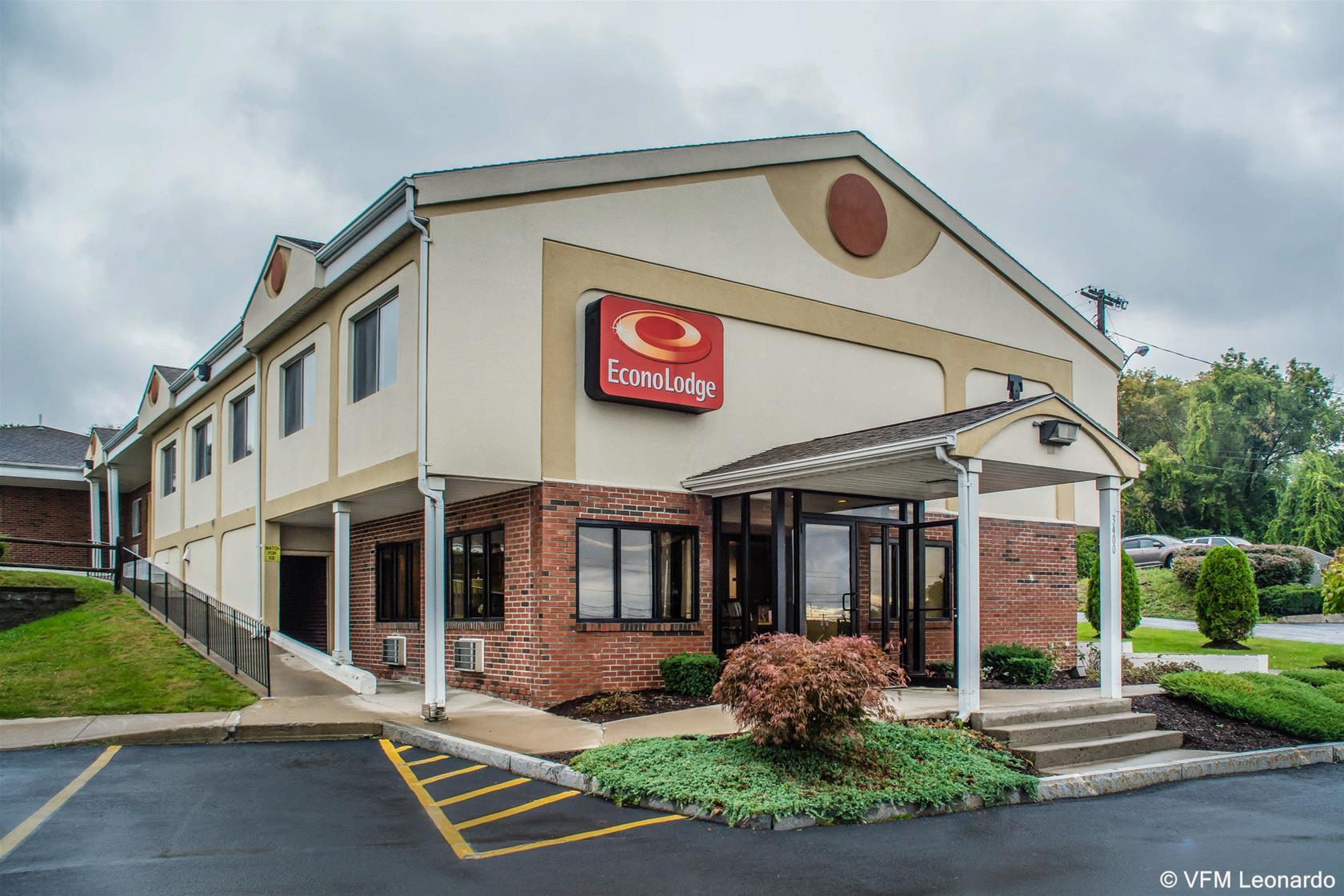 Econo Lodge Dewitt I-90 Exterior photo